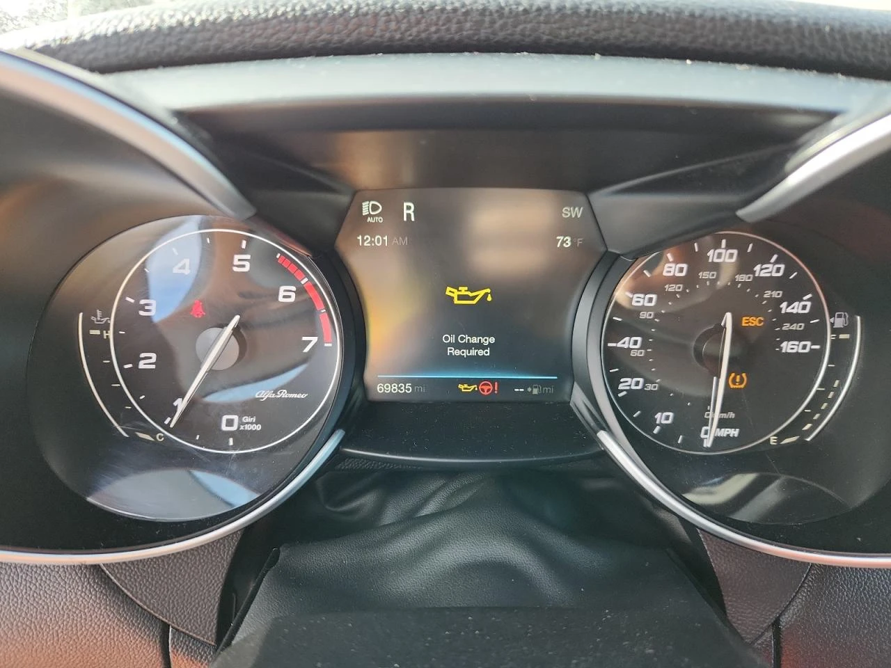 Alfa Romeo Giulia 2l Q4, снимка 9 - Автомобили и джипове - 54416398