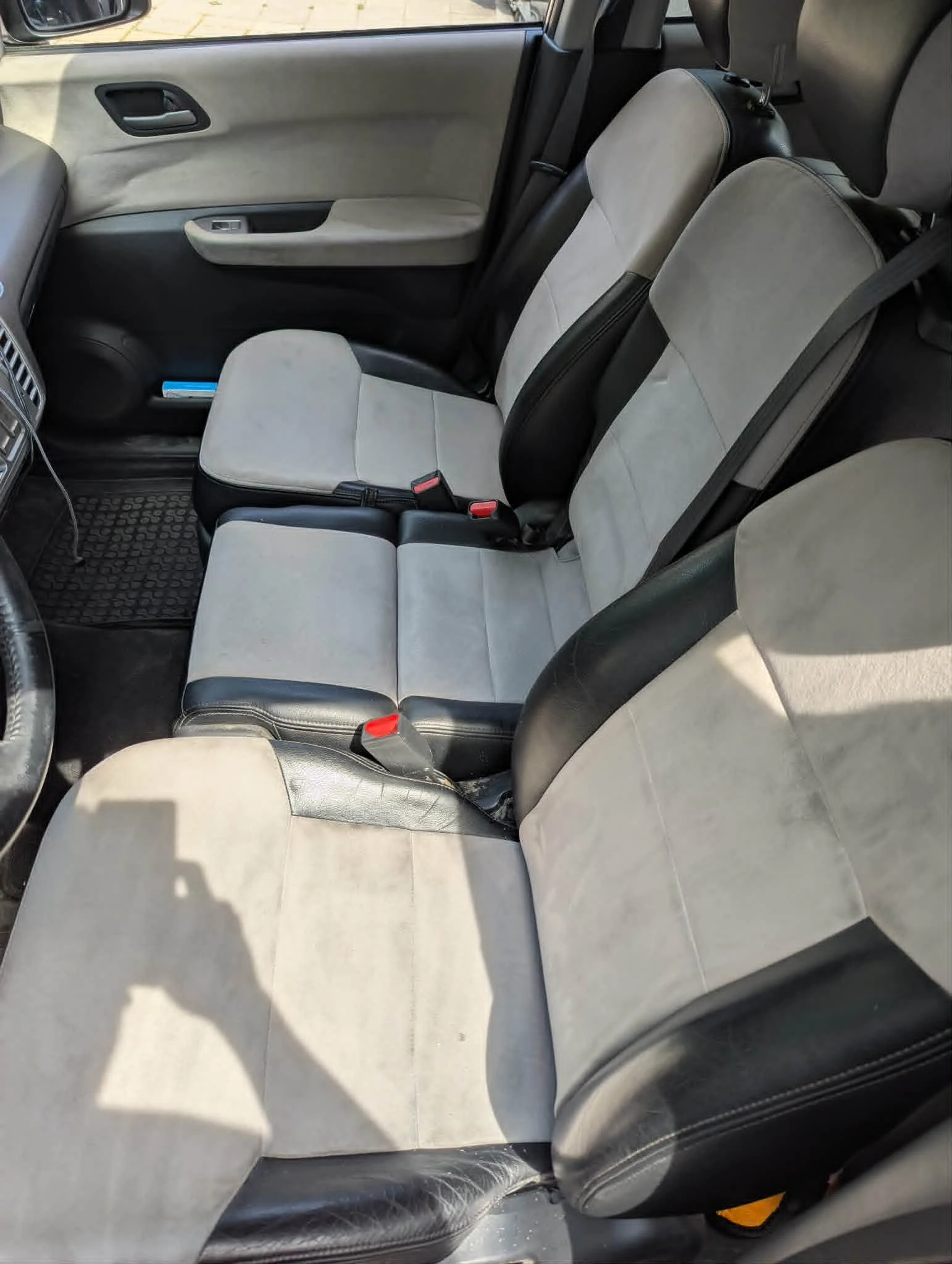 Honda Fr-v, снимка 8 - Автомобили и джипове - 54781607