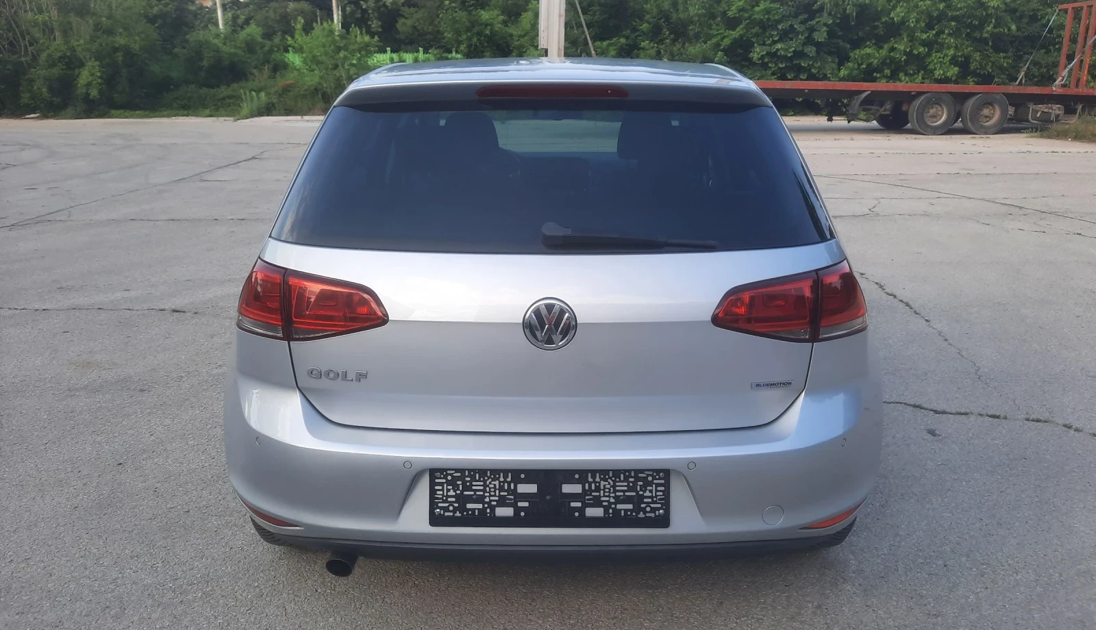 VW Golf 1.6TDI, снимка 6 - Автомобили и джипове - 54800863