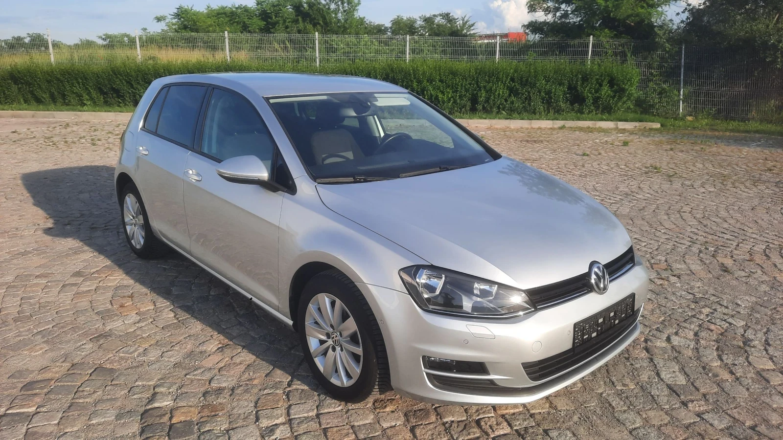 VW Golf 1.6TDI HIGHLINE, снимка 3 - Автомобили и джипове - 54800863