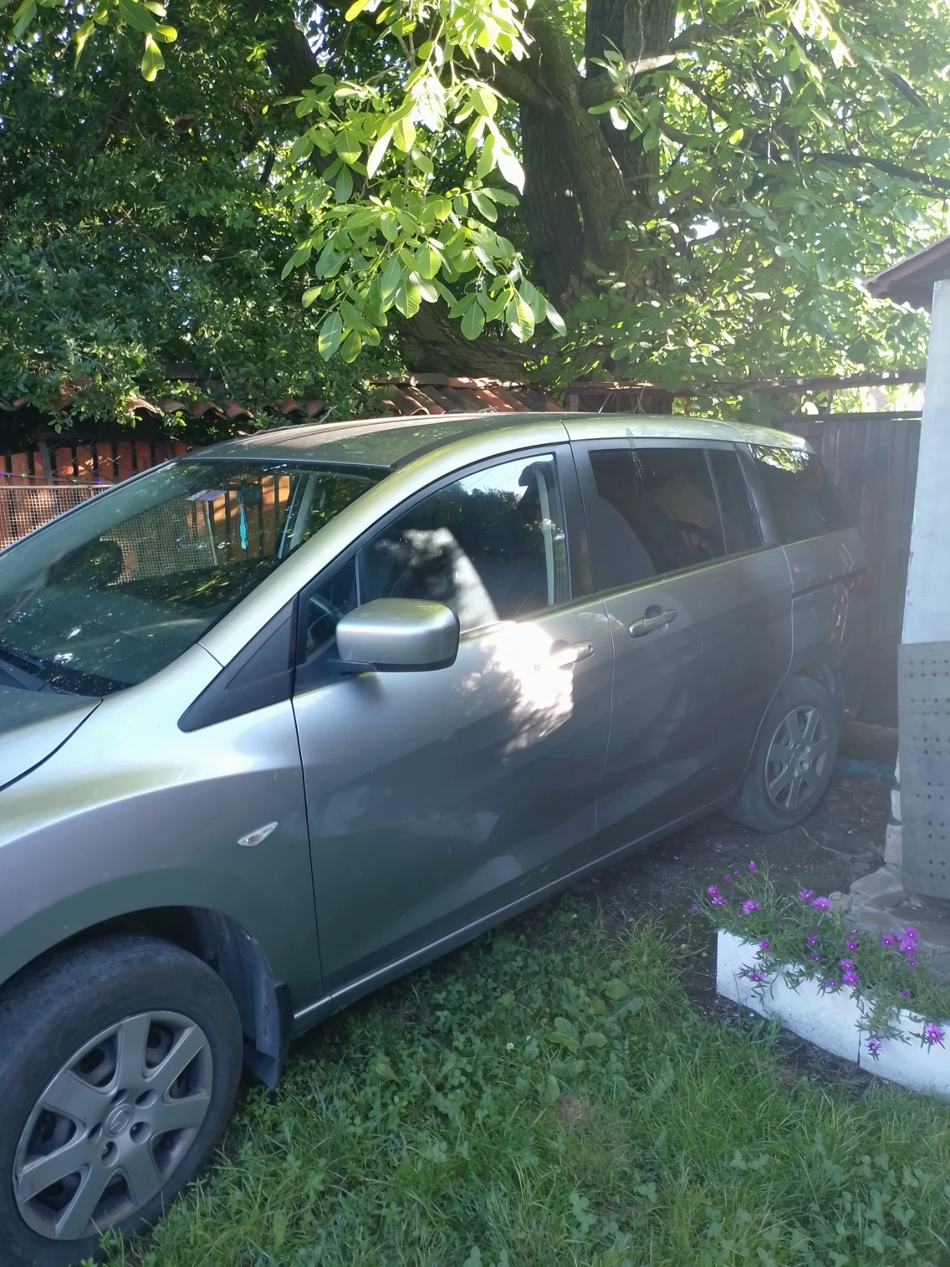 Mazda 5