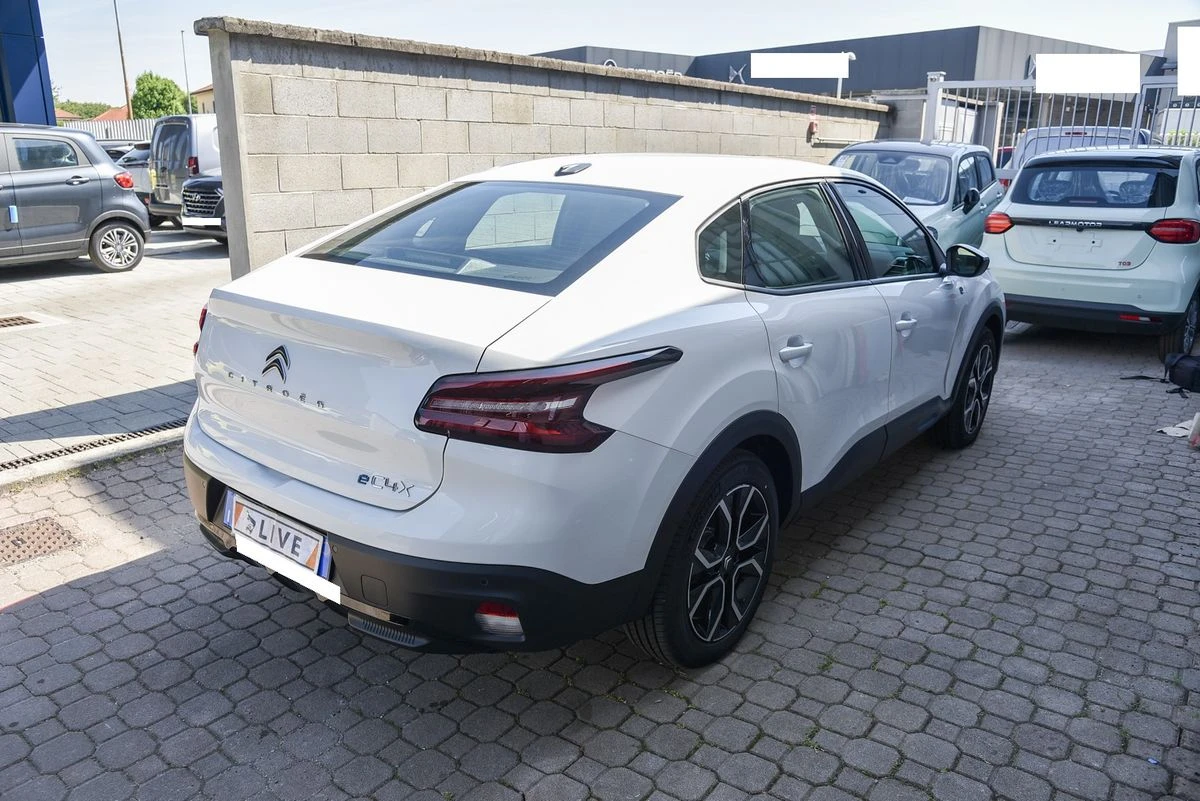 Citroen C4X НОВ АВТОМОБИЛ 62км/e-Feel Pack, снимка 4 - Автомобили и джипове - 55080240