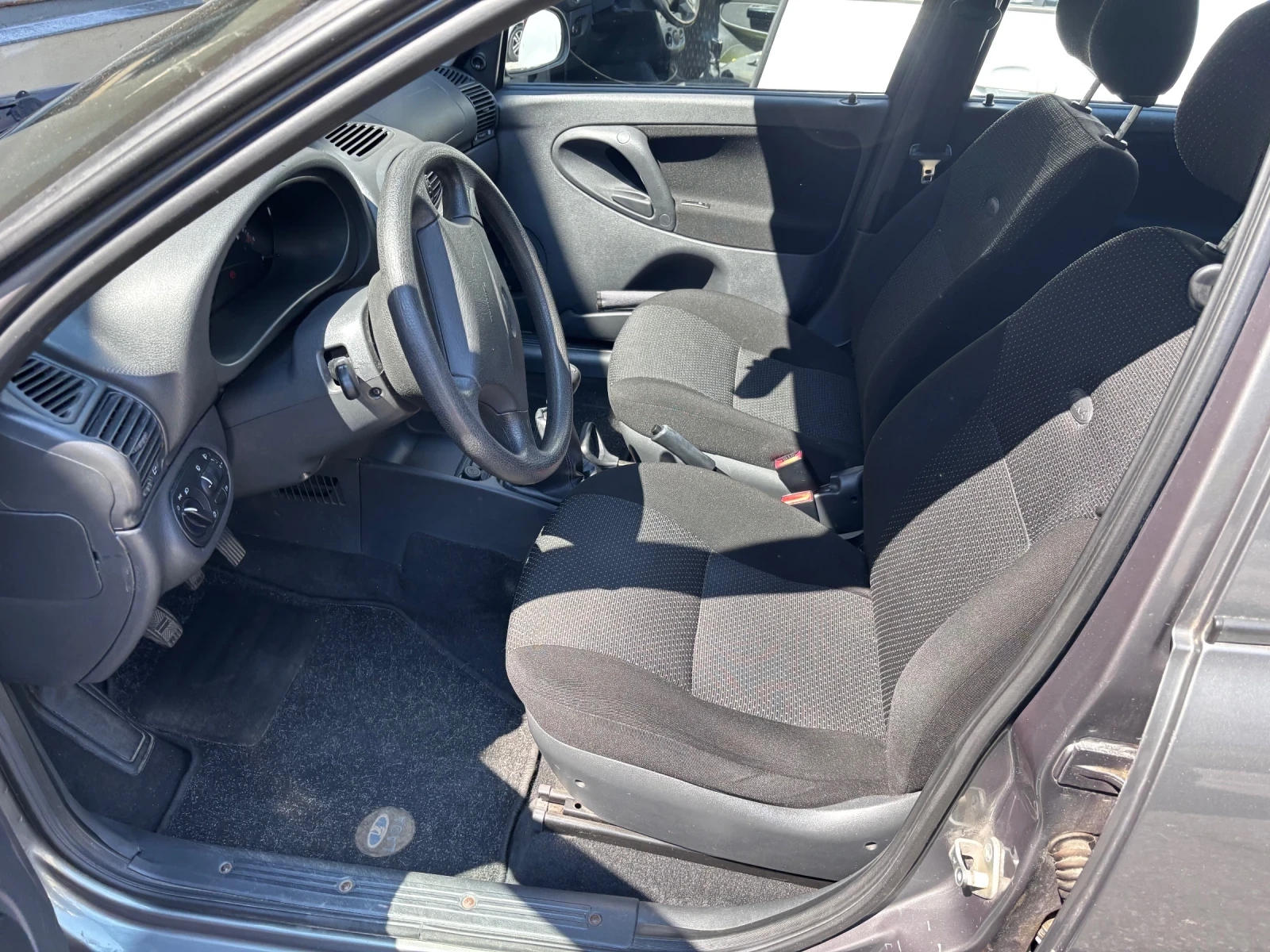 Lada Kalina 1.4i * Климатик* 54000км, снимка 6 - Автомобили и джипове - 55133995