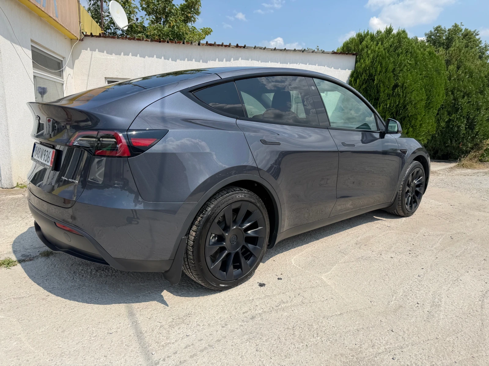 Tesla Model Y, снимка 3 - Автомобили и джипове - 55350450