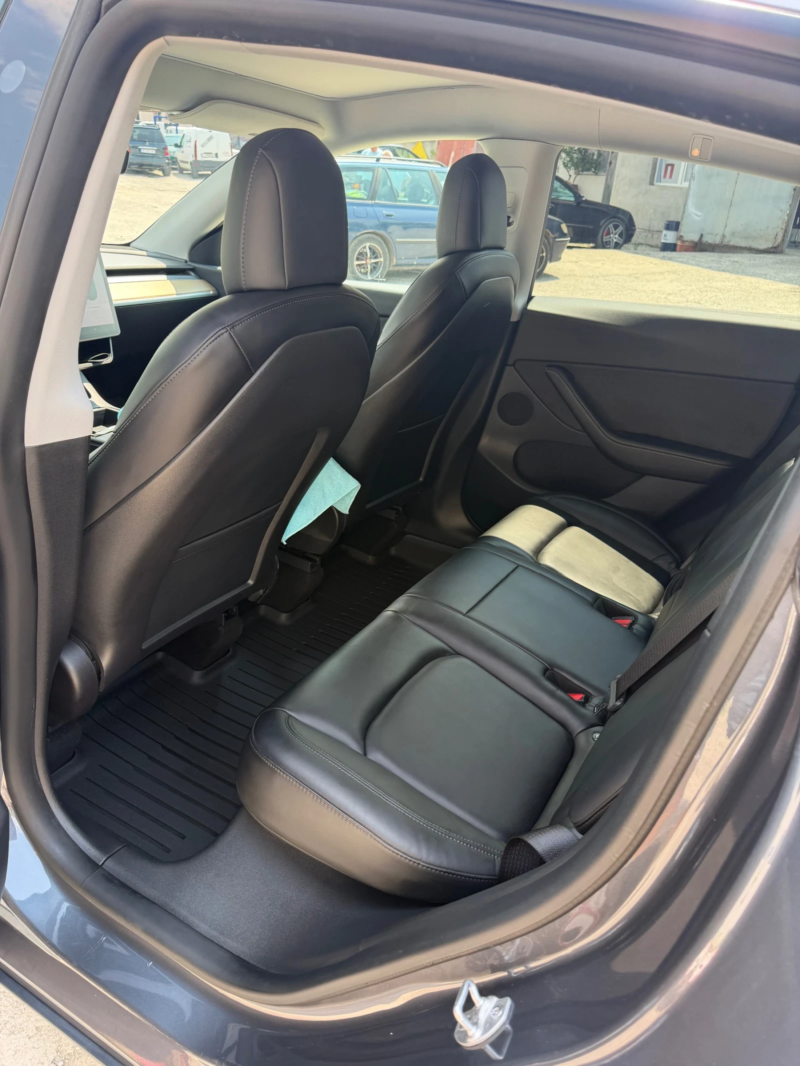 Tesla Model Y, снимка 7 - Автомобили и джипове - 55350450