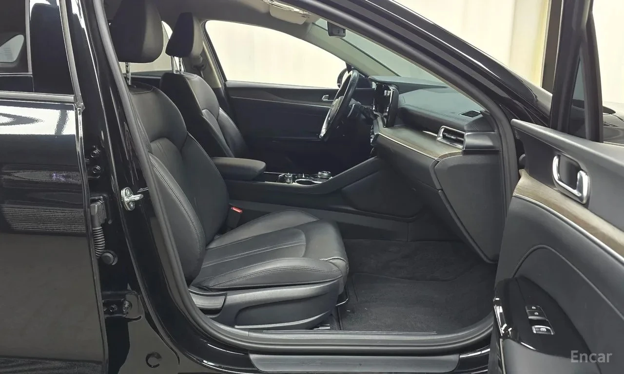 Kia K5, снимка 8 - Автомобили и джипове - 55645277