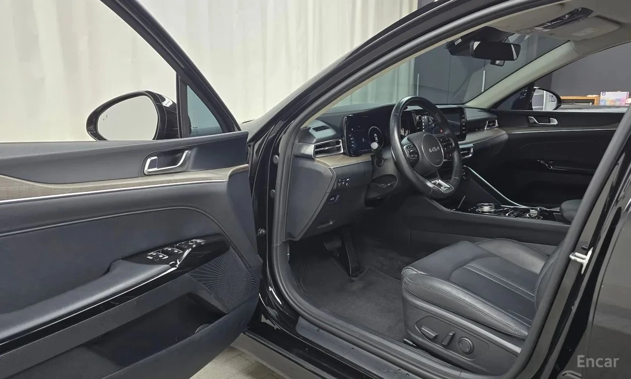 Kia K5, снимка 7 - Автомобили и джипове - 55645277