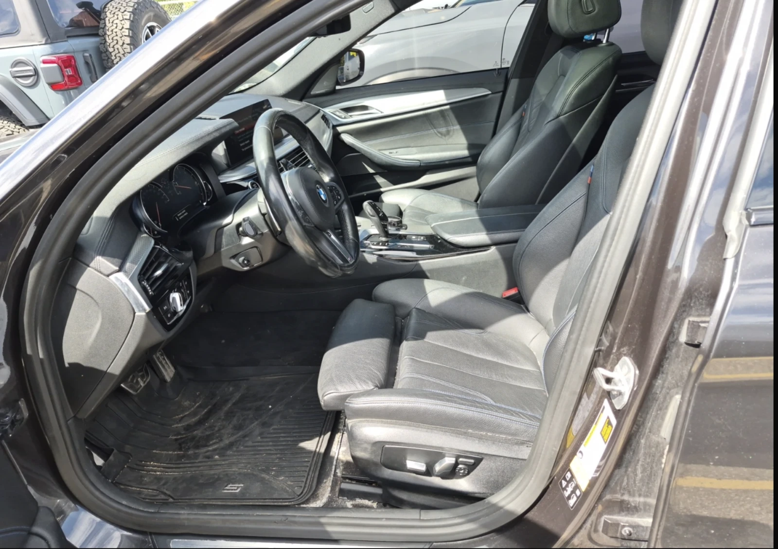 BMW 540 MSPORT / XDRIVE / ТЪРГ  16.09. / ЛИЗИНГ, снимка 5 - Автомобили и джипове - 56058659