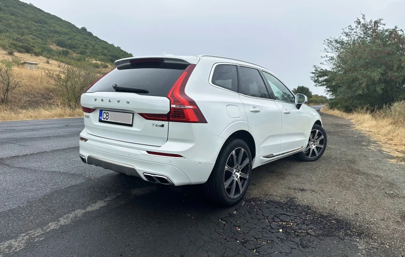 Volvo XC60, снимка 2 - Автомобили и джипове - 46665234