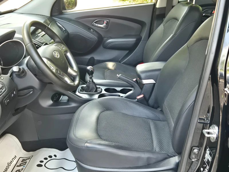 Hyundai IX35 1.6 ВНОС ИТАЛИЯ КОЖА ПОДГРЕВ АВТОПИЛОТ КЛИМАТРОНИК, снимка 9 - Автомобили и джипове - 51406353