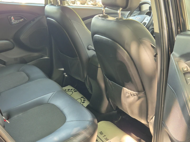 Hyundai IX35 1.6 ВНОС ИТАЛИЯ КОЖА ПОДГРЕВ АВТОПИЛОТ КЛИМАТРОНИК, снимка 13 - Автомобили и джипове - 51406353