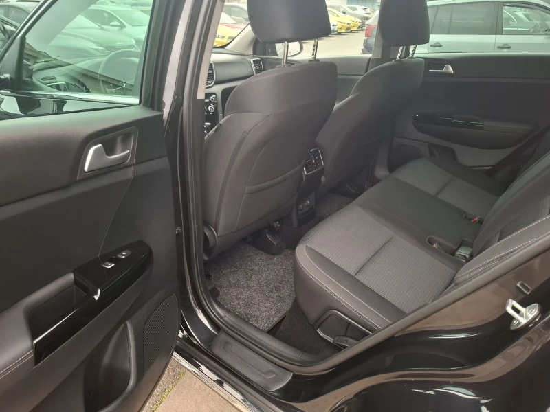 Kia Sportage 1.6 crdi ЕХ, снимка 7 - Автомобили и джипове - 52659451