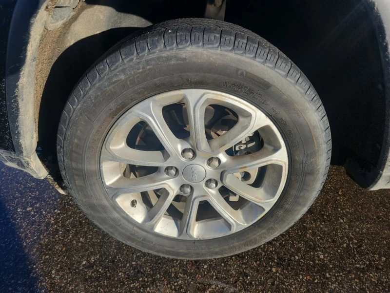 Jeep Grand cherokee * LAREDO * CARFAX * БЕЗ ПЪРВОНАЧАЛНА ВНОСКА, снимка 6 - Автомобили и джипове - 53439495