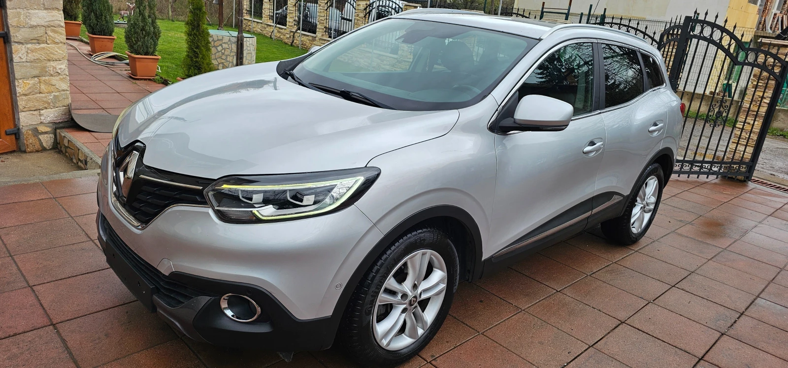 Renault Kadjar 1.5dci AUTOMAT ! 136000km FULL LED/CAM - изображение 7