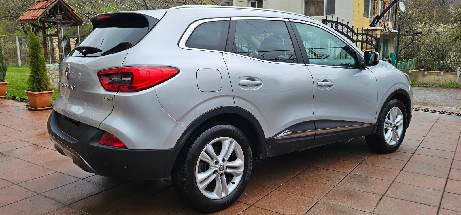 Renault Kadjar 1.5dci AUTOMAT ! 136000km FULL LED/CAM - изображение 6