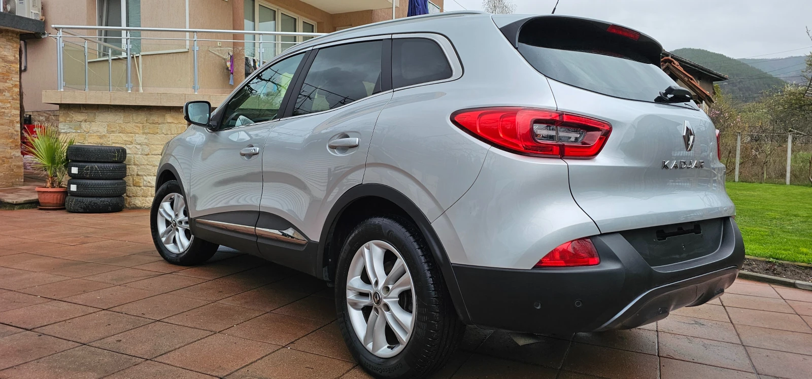 Renault Kadjar 1.5dci AUTOMAT ! 136000km FULL LED/CAM - изображение 5
