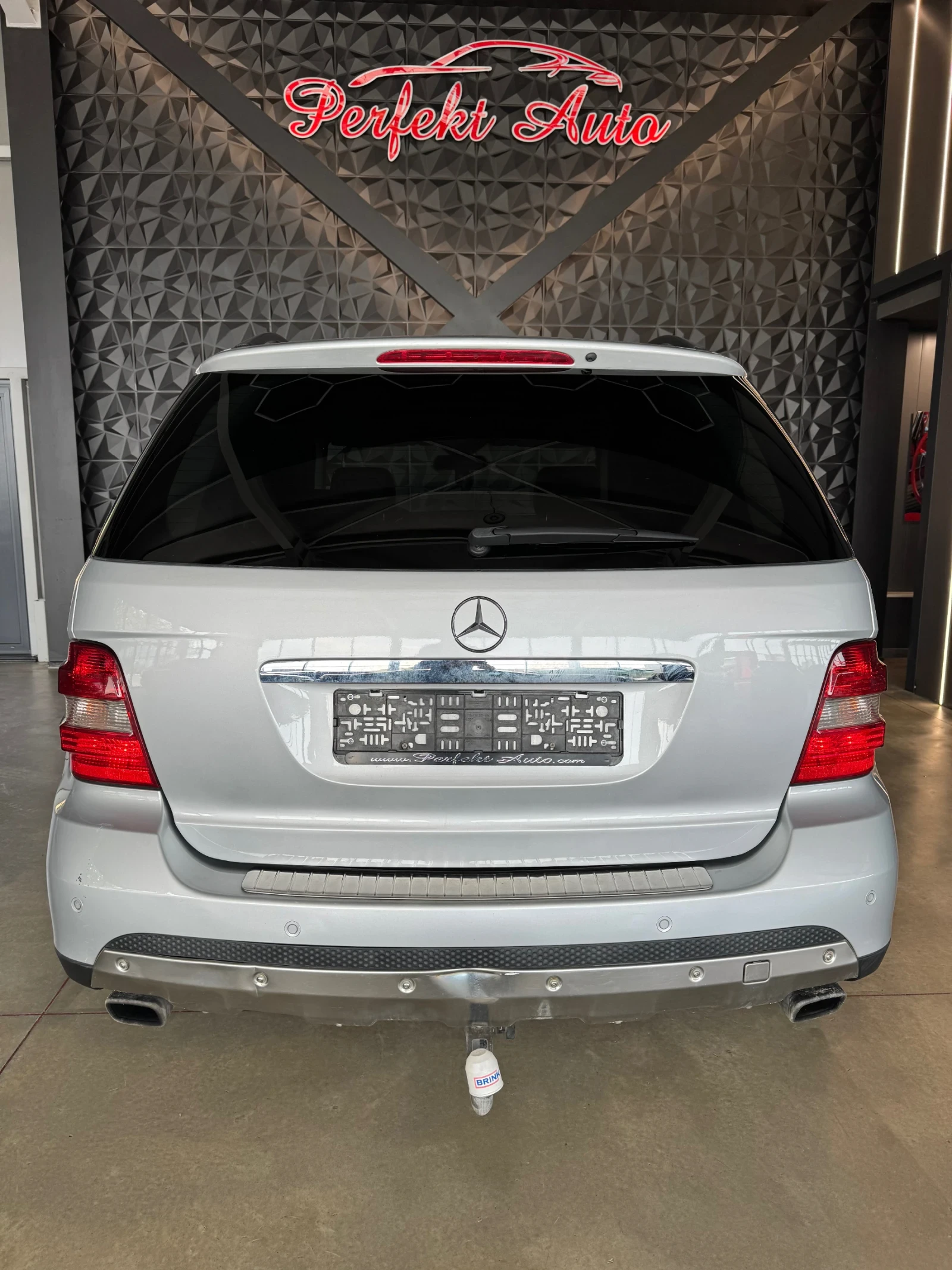 Mercedes-Benz ML 320 CDI * 4 MATIC * ШИБЕДАХ * КАМЕРА * OFF-ROAD Пакет  - изображение 4