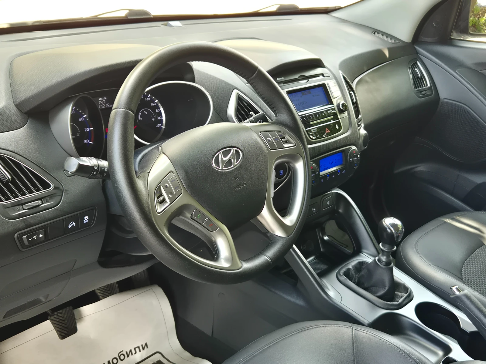 Hyundai IX35 1.6 ВНОС ИТАЛИЯ КОЖА ПОДГРЕВ АВТОПИЛОТ КЛИМАТРОНИК - изображение 10