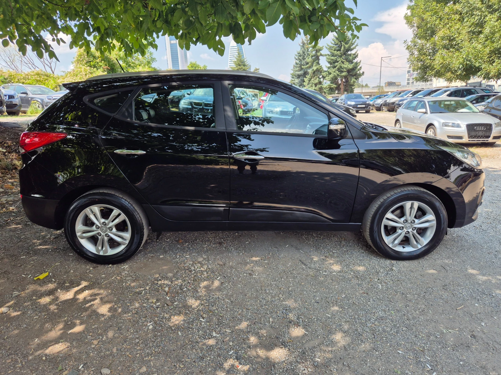 Hyundai IX35 1.6 ВНОС ИТАЛИЯ КОЖА ПОДГРЕВ АВТОПИЛОТ КЛИМАТРОНИК - изображение 4