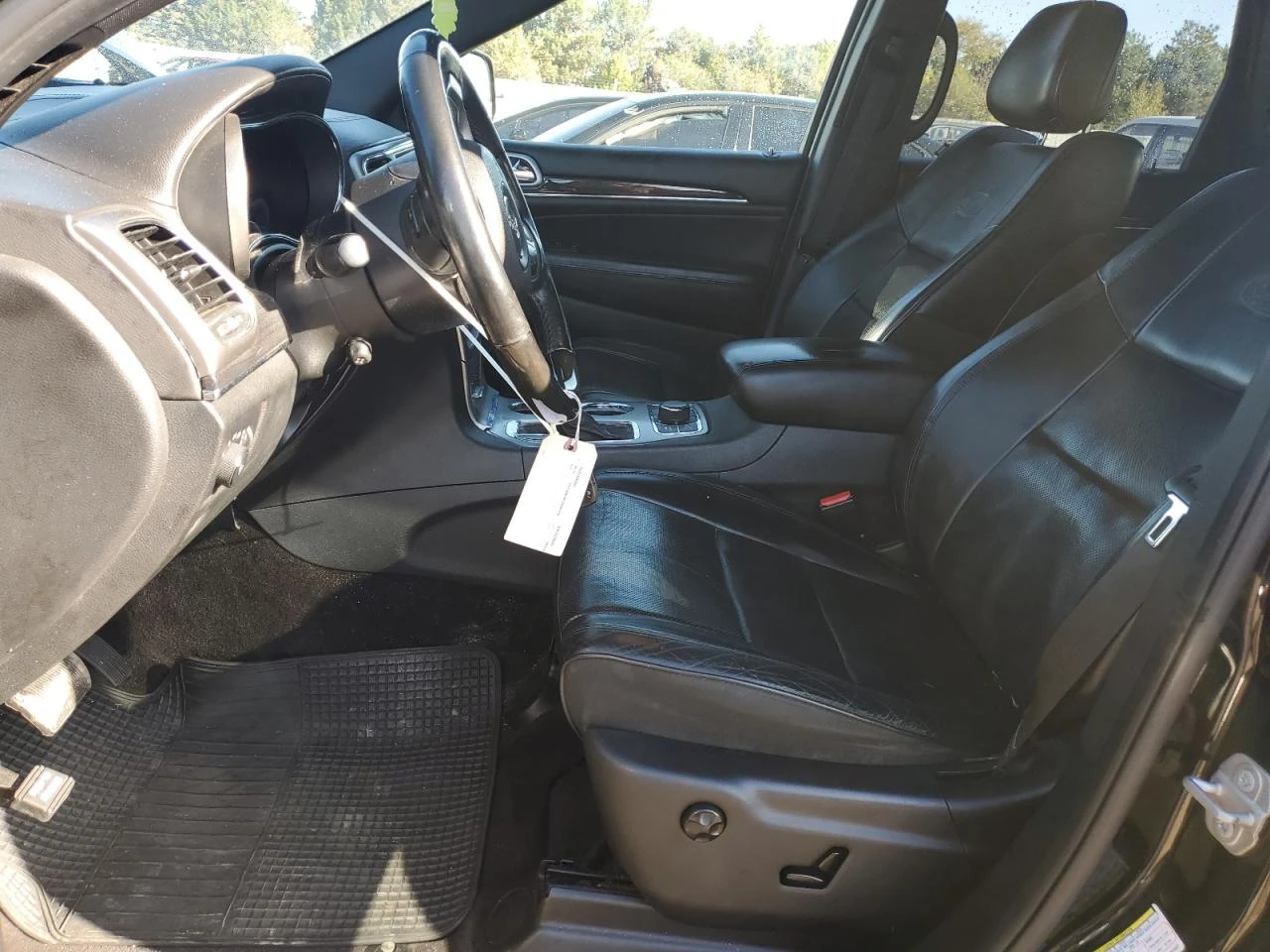 Jeep Grand cherokee OVERLAND 4X4 - изображение 8