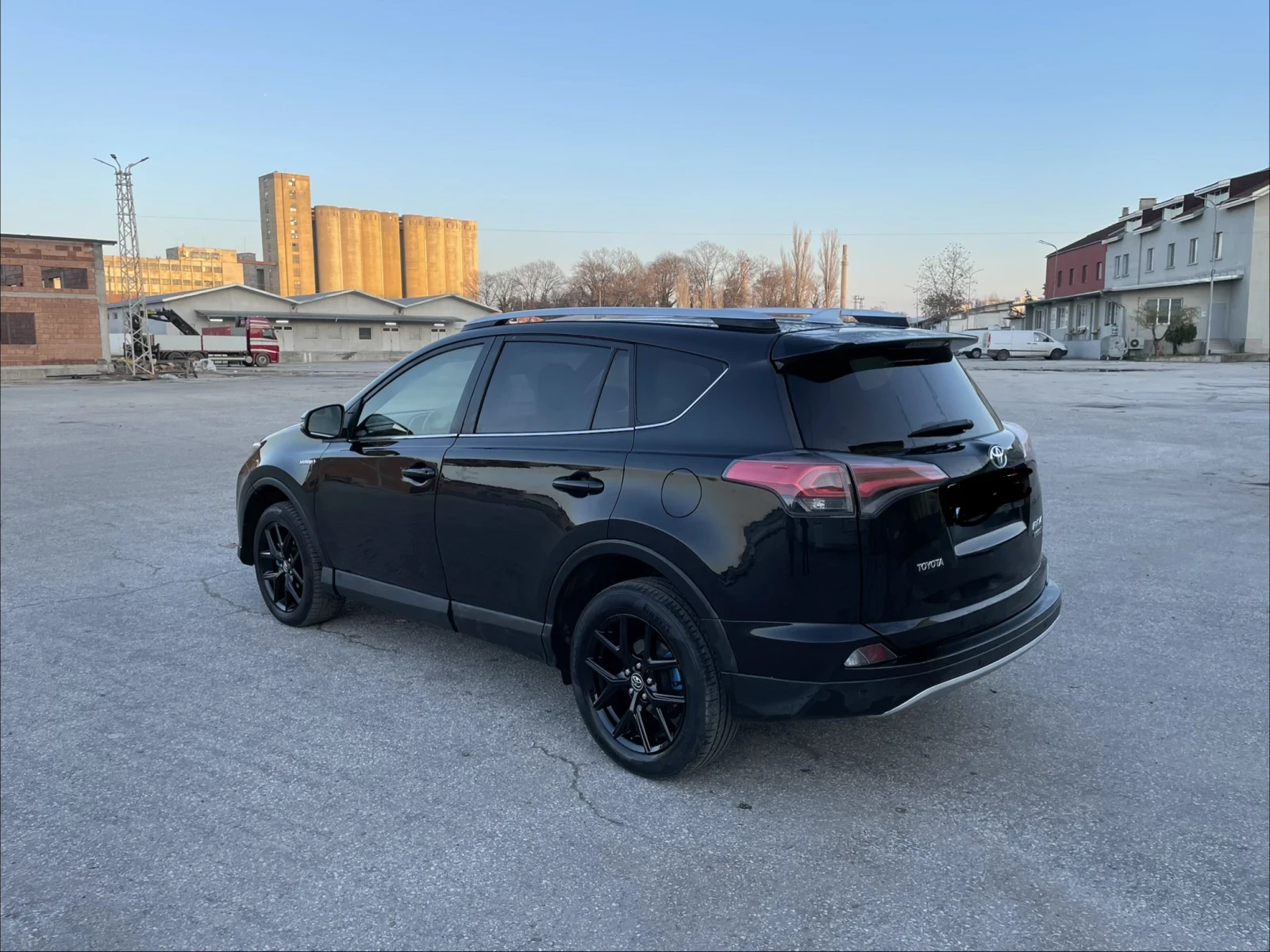 Toyota Rav4 2.5 197�.�. Hybrid  | Mobile.bg � ����������� 5
