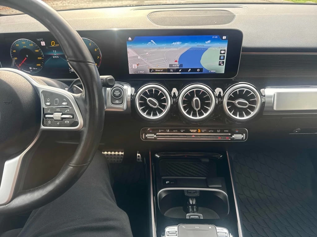 Mercedes-Benz GLB * 250 4MATIC SUV * CARFAX * БЕЗ ПЪРВОНАЧАЛНА ВНОСК - изображение 9