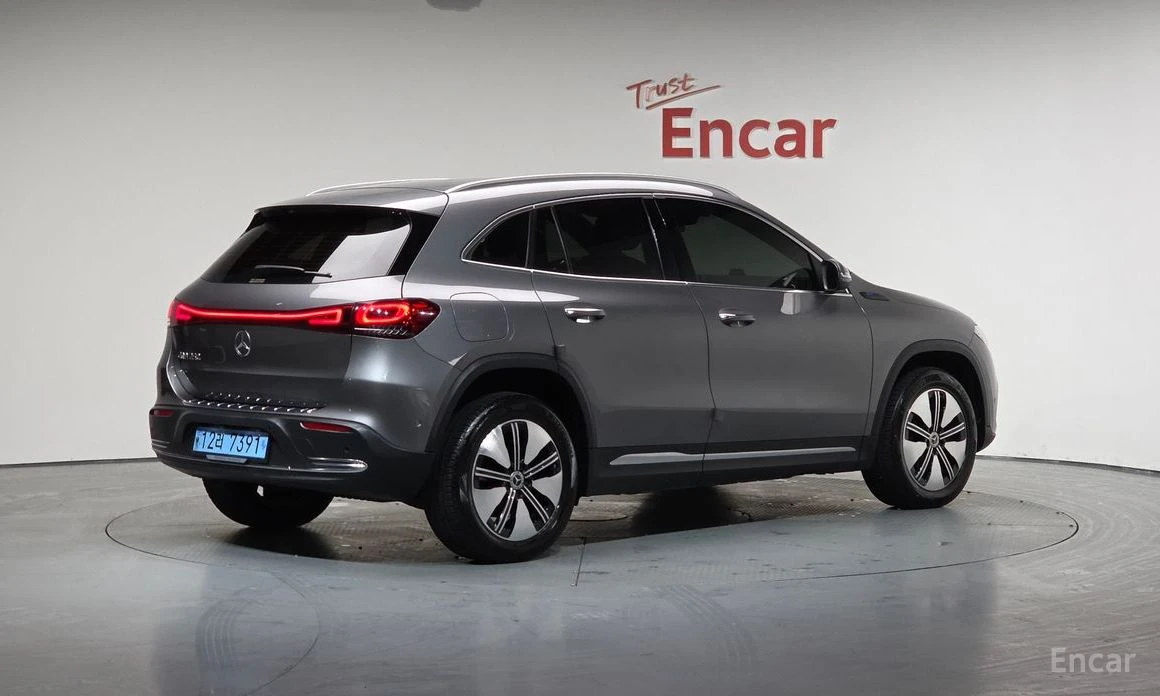 Mercedes-Benz EQA * EQA250* , снимка 2 - Автомобили и джипове - 54060746