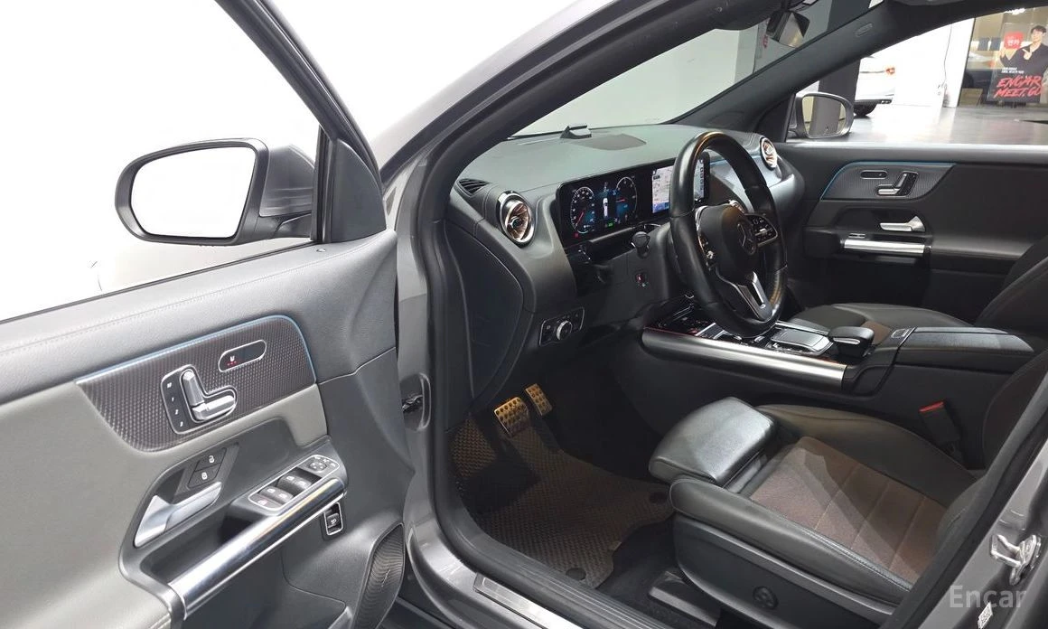 Mercedes-Benz EQA * EQA250* , снимка 10 - Автомобили и джипове - 54060746