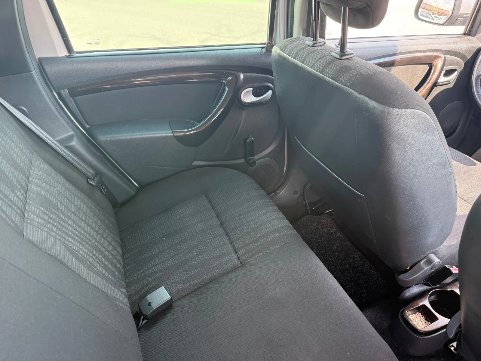 Dacia Duster Дизел 4х4, снимка 11 - Автомобили и джипове - 54165861