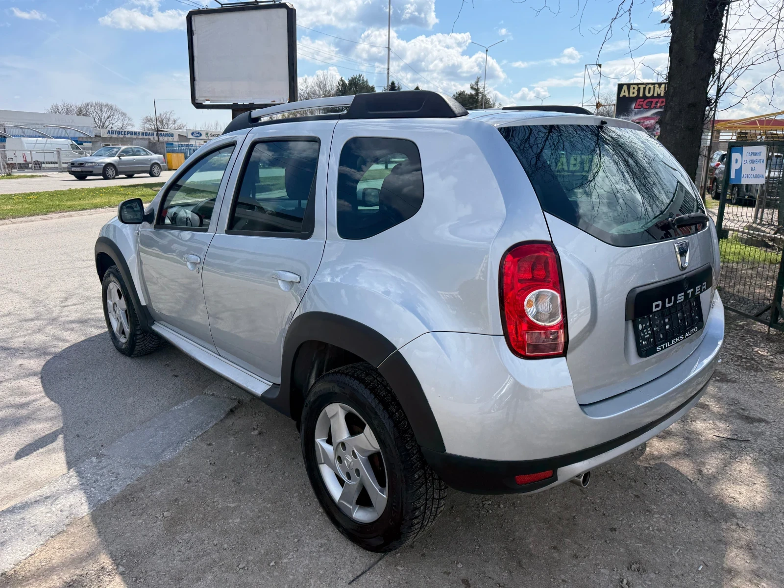 Dacia Duster Дизел 4х4, снимка 3 - Автомобили и джипове - 54165861