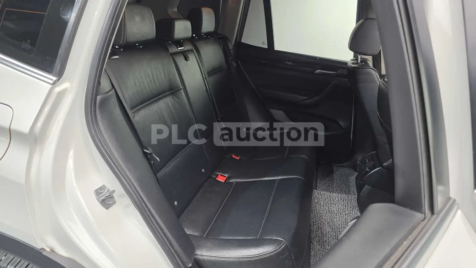 BMW X3 20d xDrive| КАМЕРА| ПАНО| HEADS UP| ВКЛ.ТЕХНОТЕСТ, снимка 12 - Автомобили и джипове - 54788344