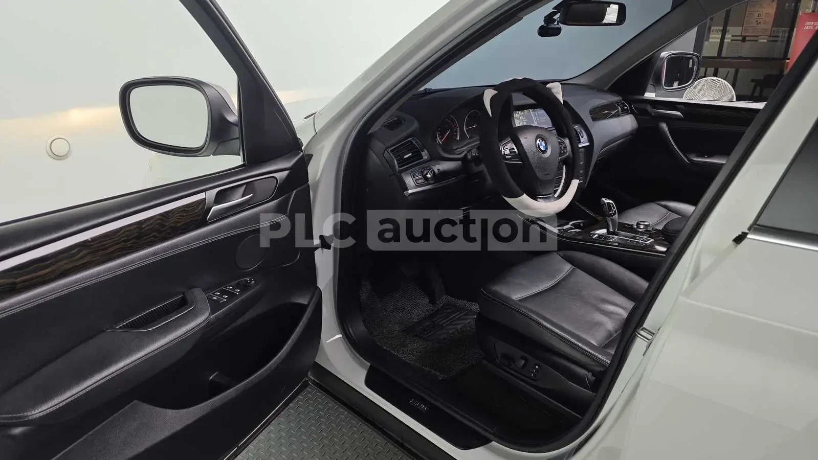 BMW X3 20d xDrive| КАМЕРА| ПАНО| HEADS UP| ВКЛ.ТЕХНОТЕСТ, снимка 5 - Автомобили и джипове - 54788344