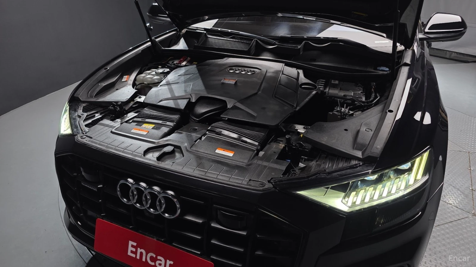Audi Q8 55TFSI/QUATTRO/PREMIUM, снимка 17 - Автомобили и джипове - 55682329