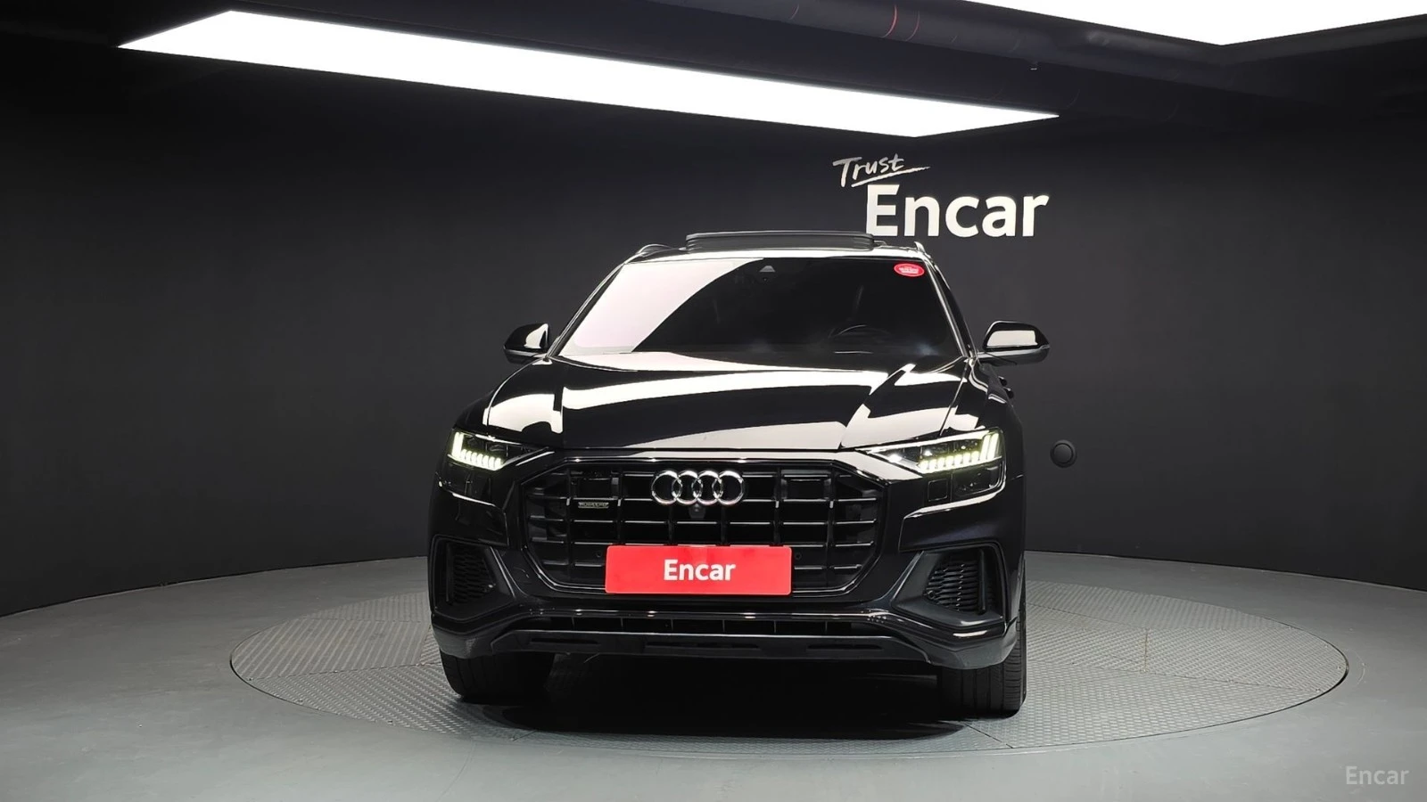 Audi Q8 55TFSI/QUATTRO/PREMIUM, снимка 3 - Автомобили и джипове - 55682329