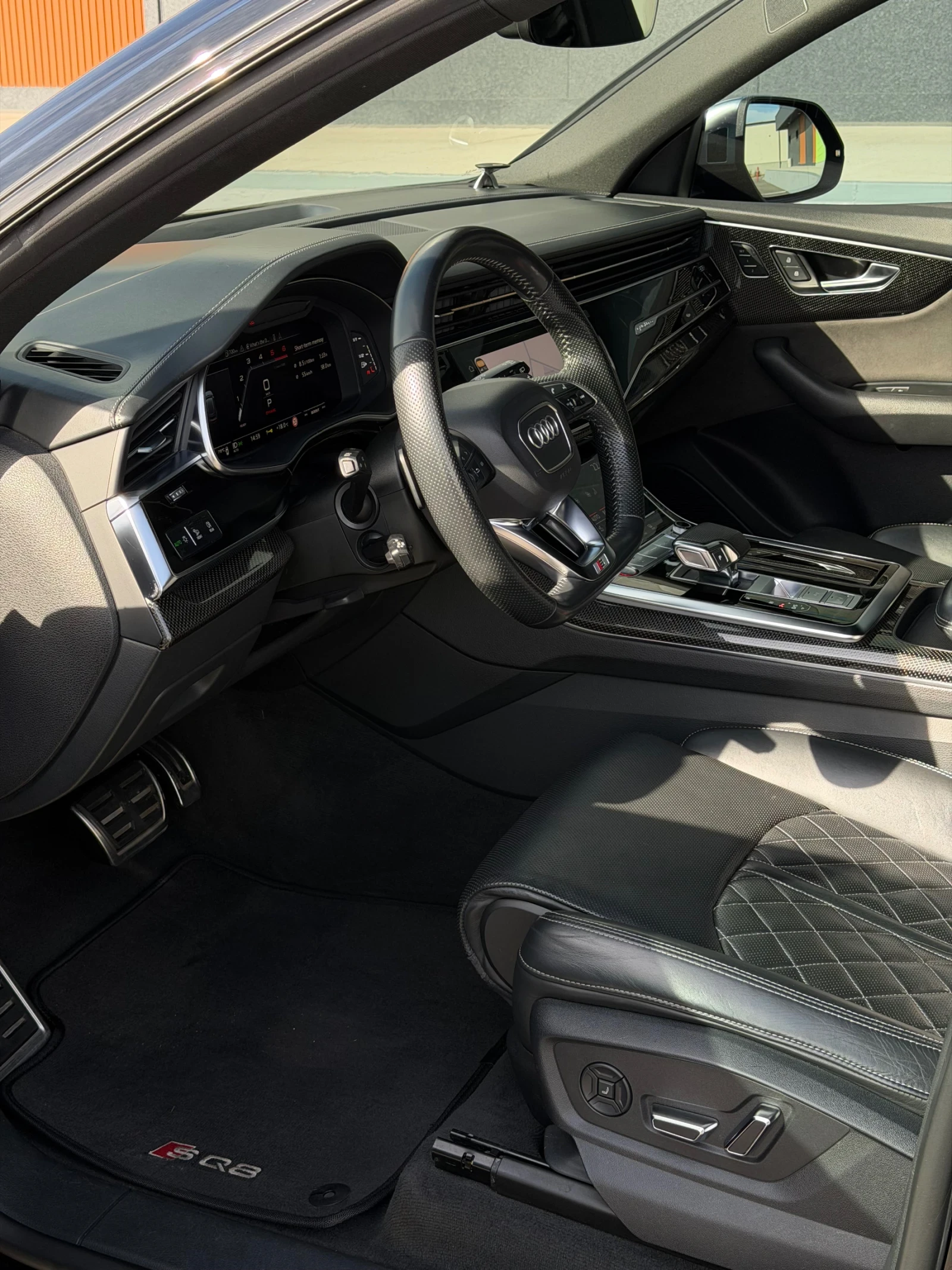 Audi SQ8 BLACK OPTIC / CARBON , снимка 10 - Автомобили и джипове - 56520613