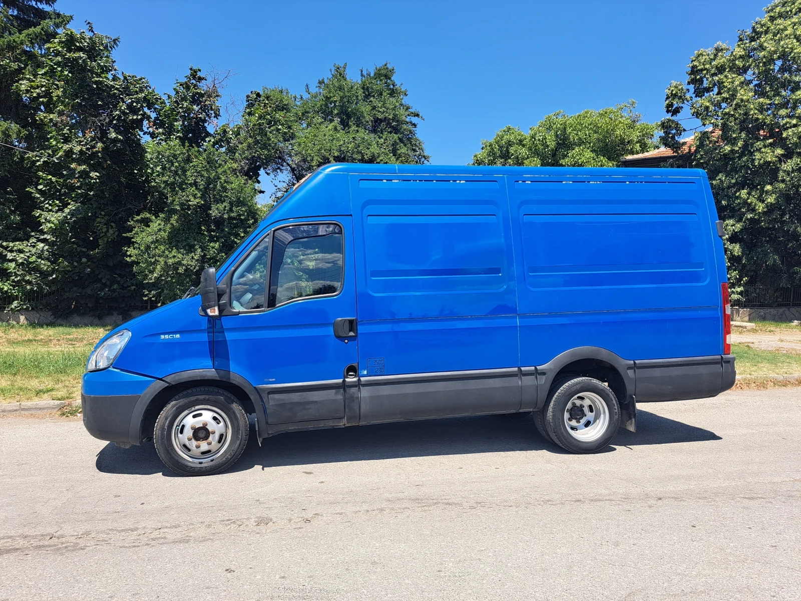 Iveco Daily 35С18 - изображение 3