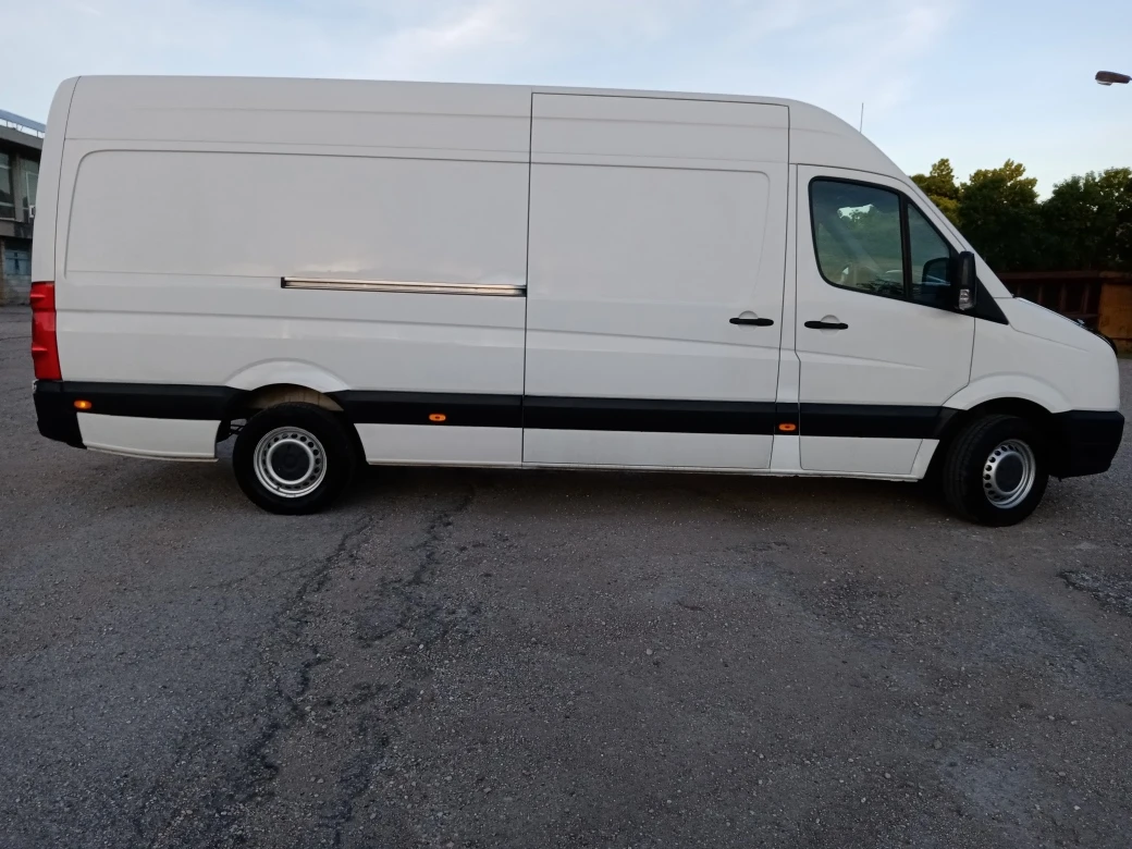 VW Crafter Макси база, снимка 7 - Бусове и автобуси - 54716979