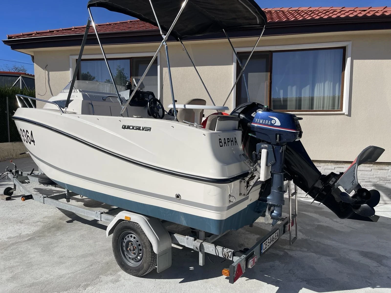 Моторна яхта Quicksilver 445 Cabin, снимка 5 - Воден транспорт - 53927322