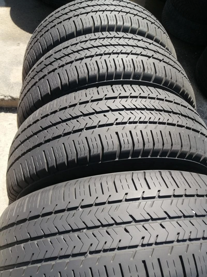 Гуми Летни 215/65R16, снимка 2 - Гуми и джанти - 36921094