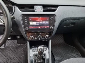 Skoda Octavia Комби, снимка 10