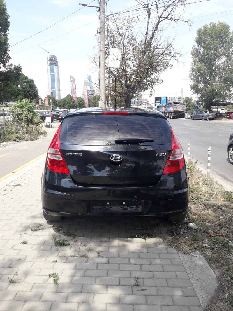 Hyundai I30 1.4 i/105к.с, снимка 4 - Автомобили и джипове - 46810693