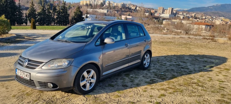 VW Golf Plus, снимка 2 - Автомобили и джипове - 49600597