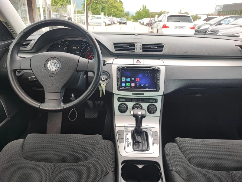 VW Passat КАТО НОВА, снимка 13 - Автомобили и джипове - 50486774