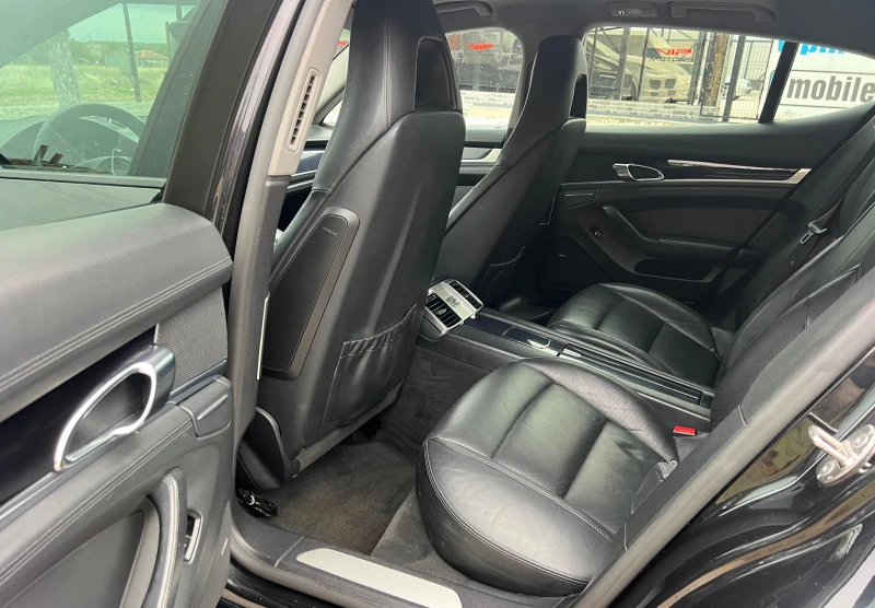 Porsche Panamera 4S GTS/BOSE/LED/XENON/PODGREV/KOJA/FULL/MAX/UNIKAT, снимка 17 - Автомобили и джипове - 52100492