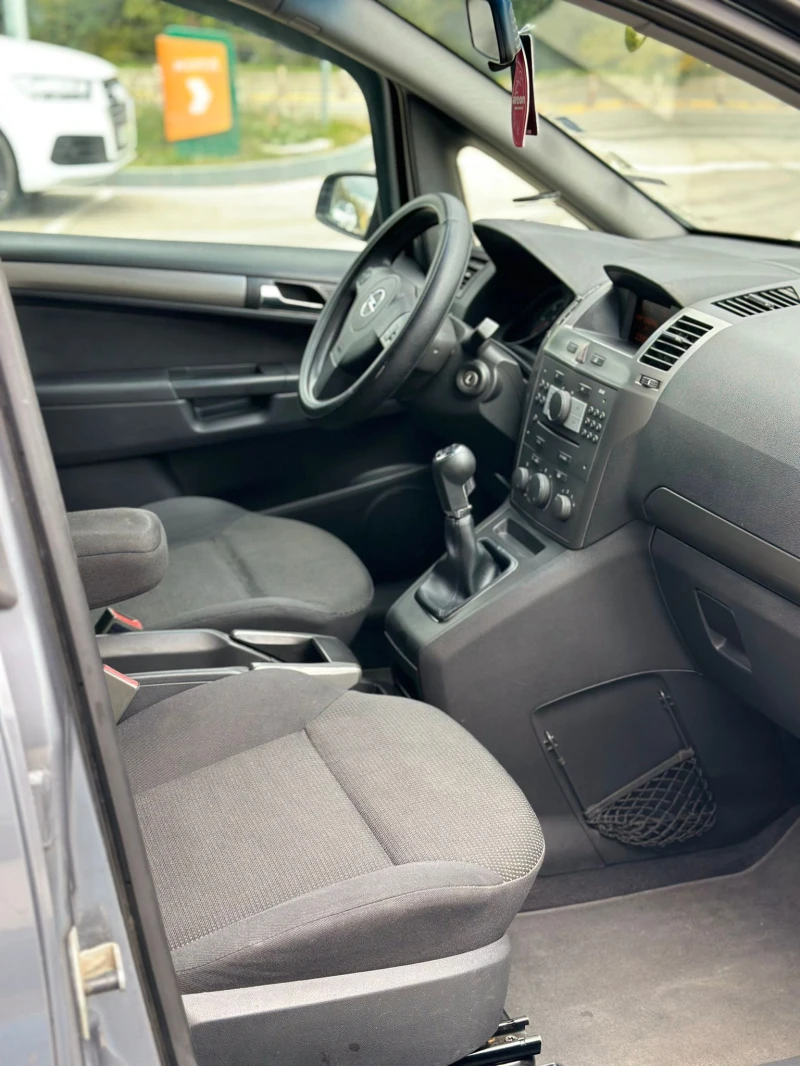 Opel Zafira top * 1, 9cdti * cruise control * 7 места * БАРТЕР, снимка 11 - Автомобили и джипове - 52178662