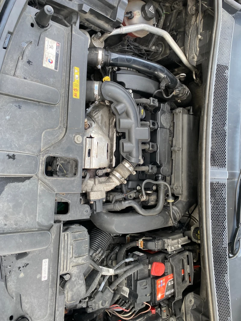 Peugeot 5008 GTline, снимка 8 - Автомобили и джипове - 52432377