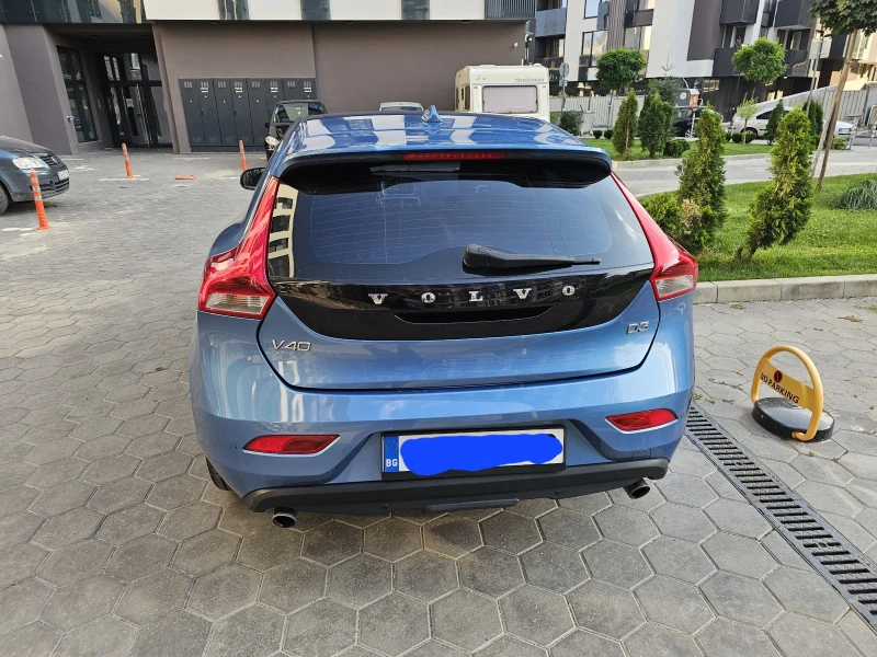 Volvo V40 D3, снимка 2 - Автомобили и джипове - 52795126