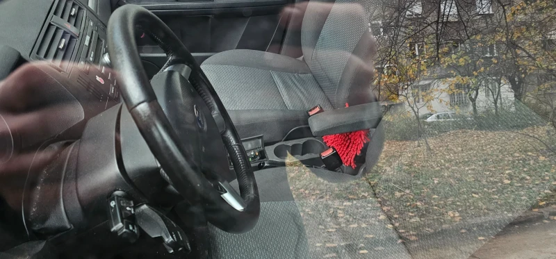 Ford Focus Бензин-Газ, снимка 4 - Автомобили и джипове - 52827545