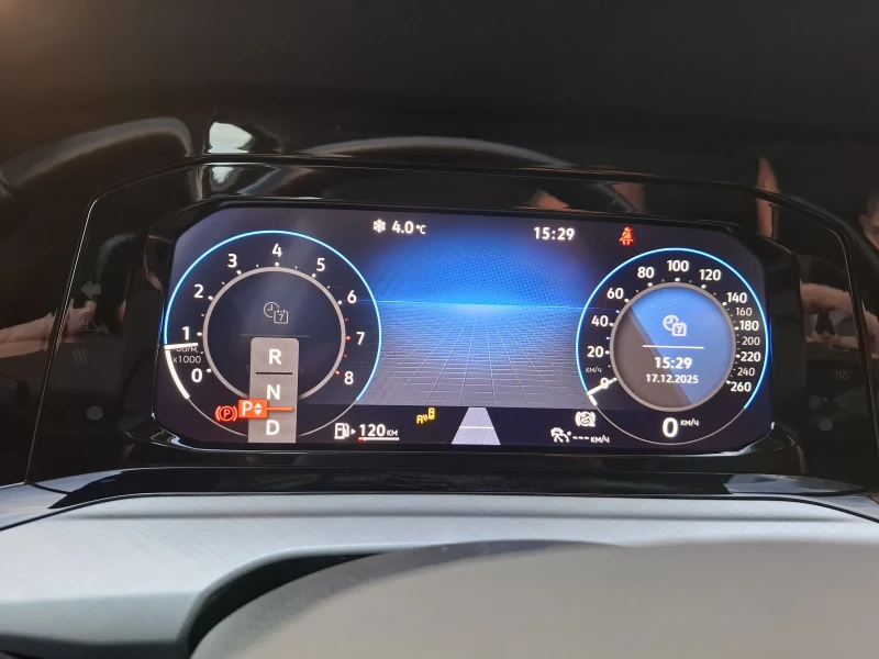 VW Golf, снимка 10 - Автомобили и джипове - 52834536