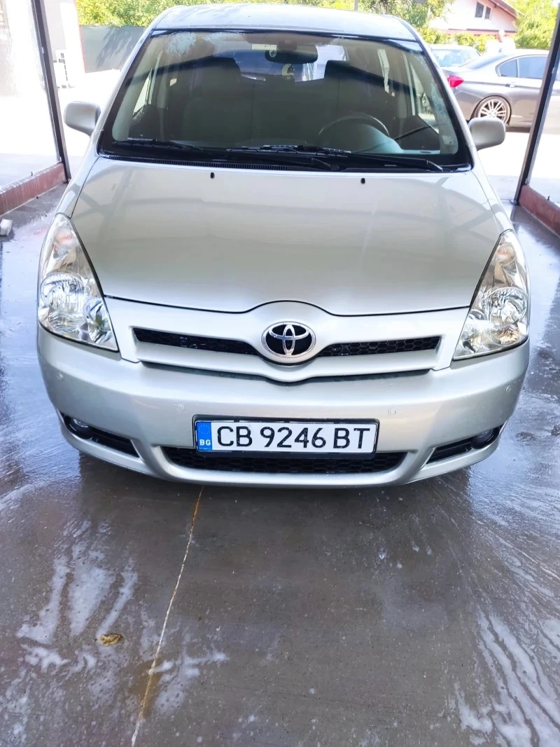 Toyota Corolla verso, снимка 11 - Автомобили и джипове - 49099299